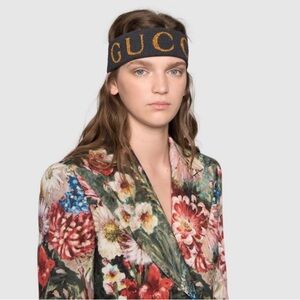 Gucci headband.